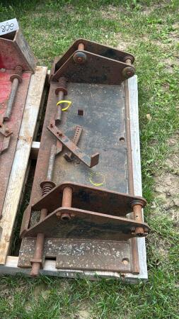 QUICK ATTACH PLATE