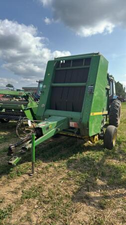 JOHN DEERE 430 ROUND BALER