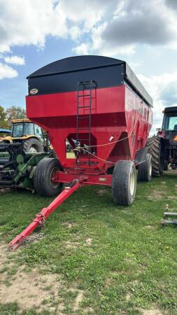 GERBER 500BU GRAVITY WAGON WITH TARP