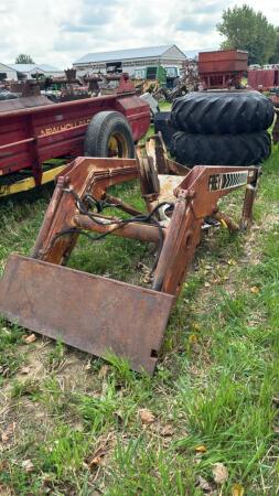 FREY 6010 LOADER WITH QUICK ATTACH