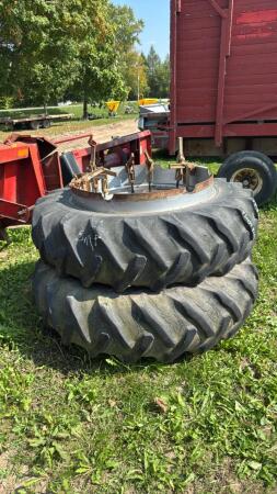 PAIR OF 16.9-38 SNAP-ON DUALS