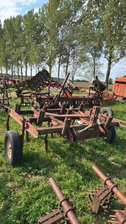 BUSH HOG 9-SHANK 3PTH CHISEL PLOW