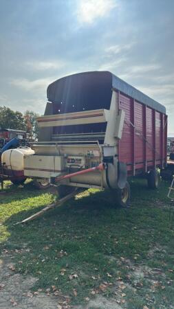 DION 1016SE 16FT FORAGE WAGON