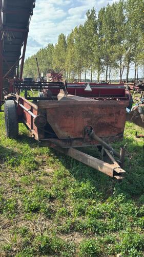 SCHULTZ #18 SINGLE AXLE MANURE SPREADER