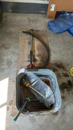 Galvanized Wash Tub and Hand Pump Lot