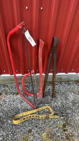 Axe, 2 saws, pruner, safety belt