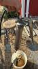 Pair of grease guns - 5