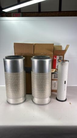 IHC 3088 AIR FILTER