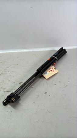 Four Struts 18inLong, 45lb Rating
