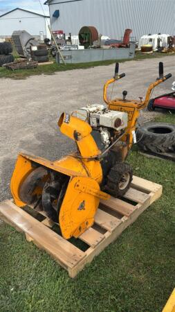NOT RUNNING: MASTERCRAFT 24IN SNOWBLOWER