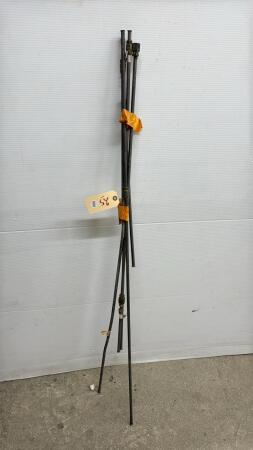 QUANTITY OF SMALL METAL TUBING