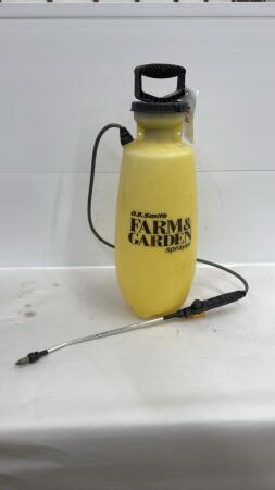 PLASTIC WEED SPRAYER
