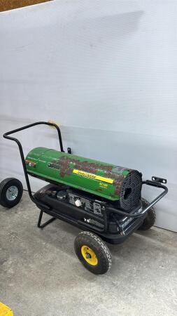 JOHN DEERE 135,000 BTU HEATER