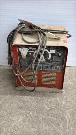 LINCOLN 225/125 WELDER