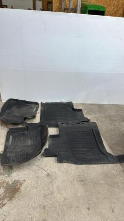 WEATHERTEC SET OF MATS FOR 2022 SIERRA