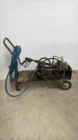 PRESSURE WASHER ON CART