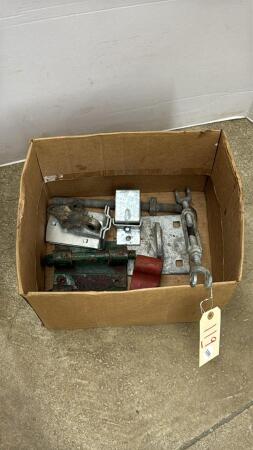 HARDWARE LOT
