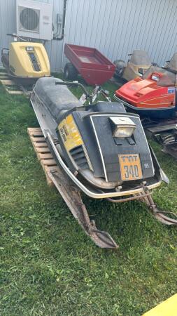 NOT RUNNING: 1975 SKIDOO TNT 340 SNOWMOBILE