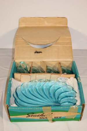 Seashell Snack Set in Original Box