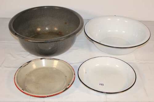 Granite Pie Plates and Bowls