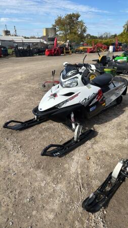 2009 POLARIS 600 DRAGON SWITCHBACK SNOWMOBILE