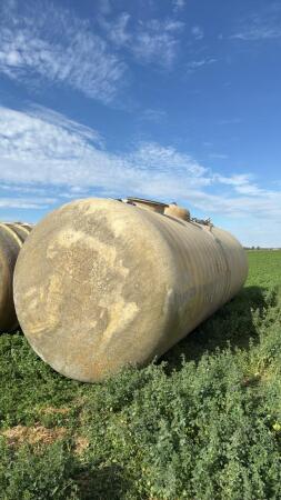 OFFSITE: 25FT X 8FT SMOOTH FIBREGLASS TANK