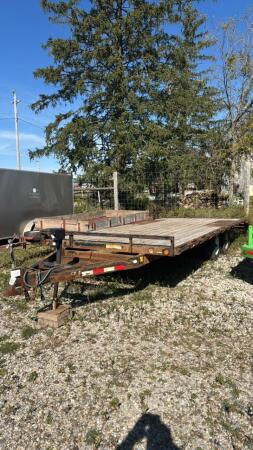 2013PJ 17FT + 3FT BEAVER TAIL DECKOVER TRAILER