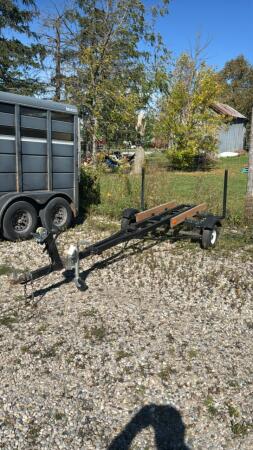 2010 10FT SINGLE AXLE BOAT TRAILER
