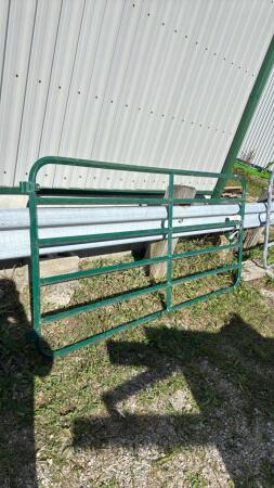 DIAMOND BAR 8FT GATE