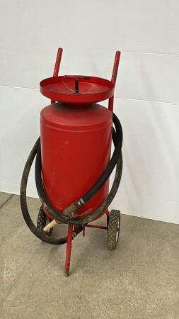 SANDBLASTER TANK