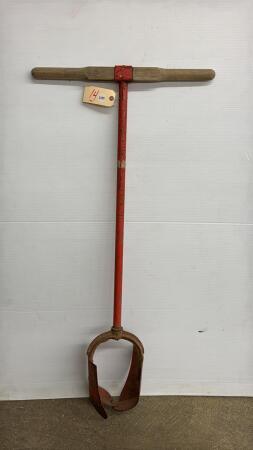 POST HOLE AUGER