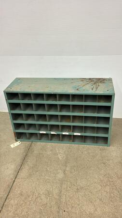 METAL BOLT BIN