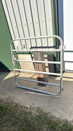 DURA LUME 4FT GATE