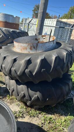 PAIR OF 18.4-34 T-RAIL DUALS