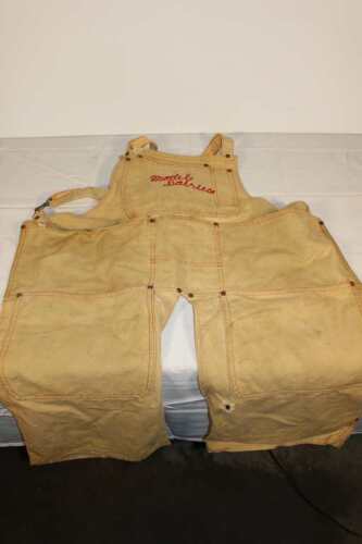 Model Dairies Apron