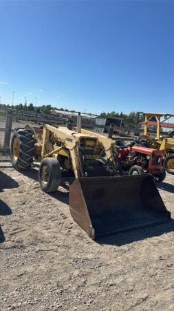 FORD 4400 INDUSTRIAL DIESEL TRACTOR