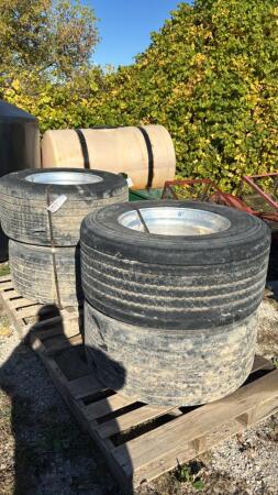 4 - 445/50R22.5 TIRES ON ALCOA ALUMINUM RIMS