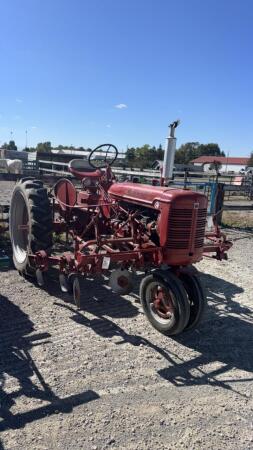 MCCORMICK FARMALL SUPER C GAS TRACTOR