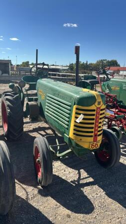 OLIVER STANDARD 66 GAS TRACTOR