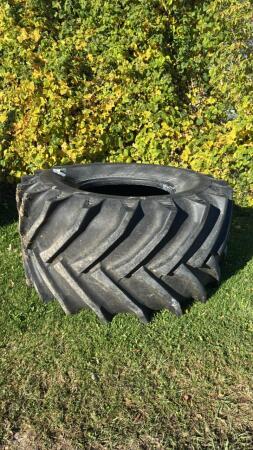 TRELLEBORG 900/60-32 TIRE