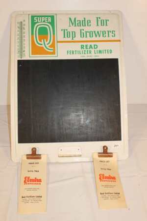 Super "Q" Advertising Blackboard/Thermometer