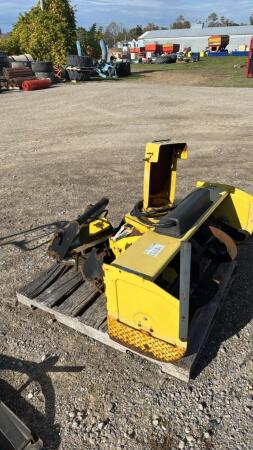 JOHN DEERE 47 QUICK HITCH SNOWBLOWER