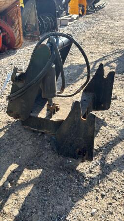 FRONT QUICK HITCH FOR JOHN DEERE 2520