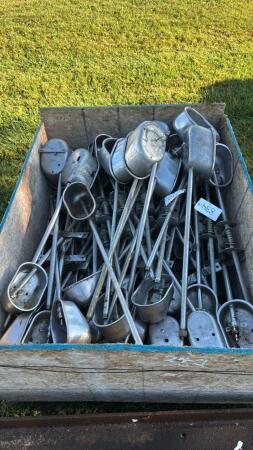 APPROX 70 STAINLESS WATER BOWLS
