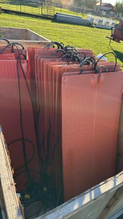 LOT OF SWINE HEAT MATS