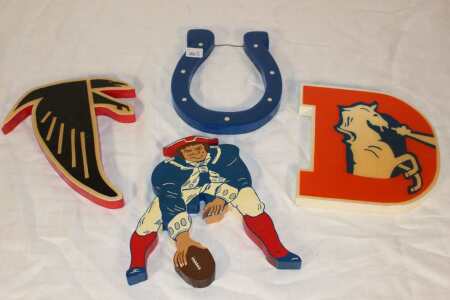4 NFL Wall Plaques, Approx. 9" Wide