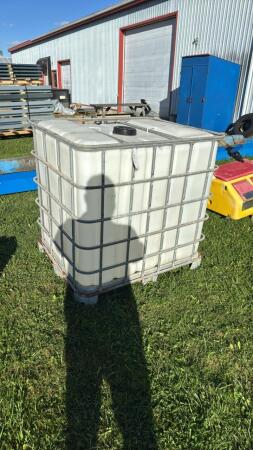 1000L TOTE WITH HOSE