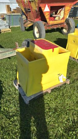 RITCHIE 300 POLY WATERER