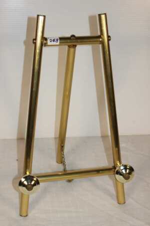 Easel/Picture Frame Holder, 18" Tall