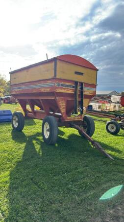 UNVERFERTH 325 GRAVITY WAGON WITH TARP